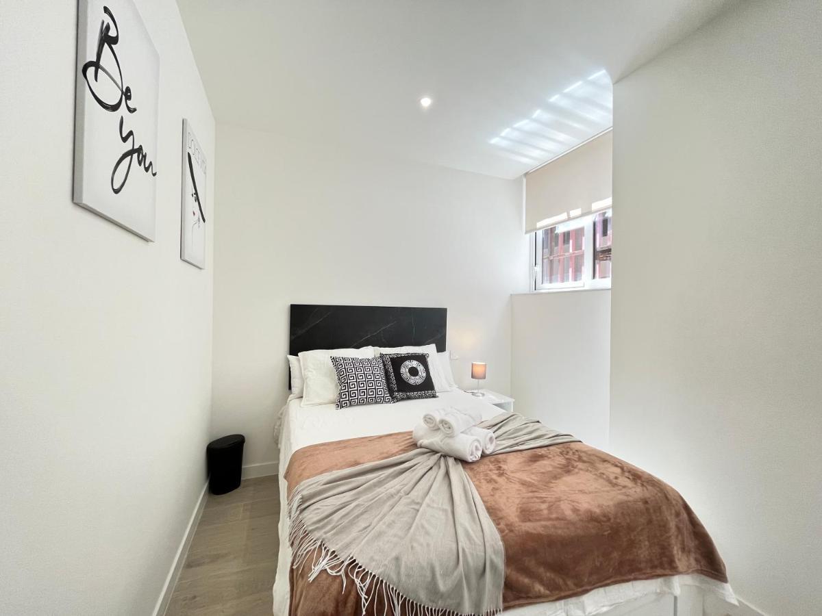 Acogedor Infanta Mercedes Apartment Madrid Luaran gambar