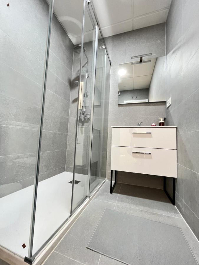 Acogedor Infanta Mercedes Apartment Madrid Luaran gambar